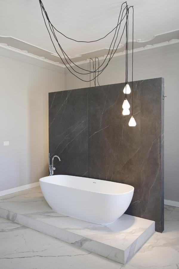 Le Bain Suite - Accanto Al Mare Vicinissima A Ortigia E Al Teatro Syracuse ภายนอก รูปภาพ