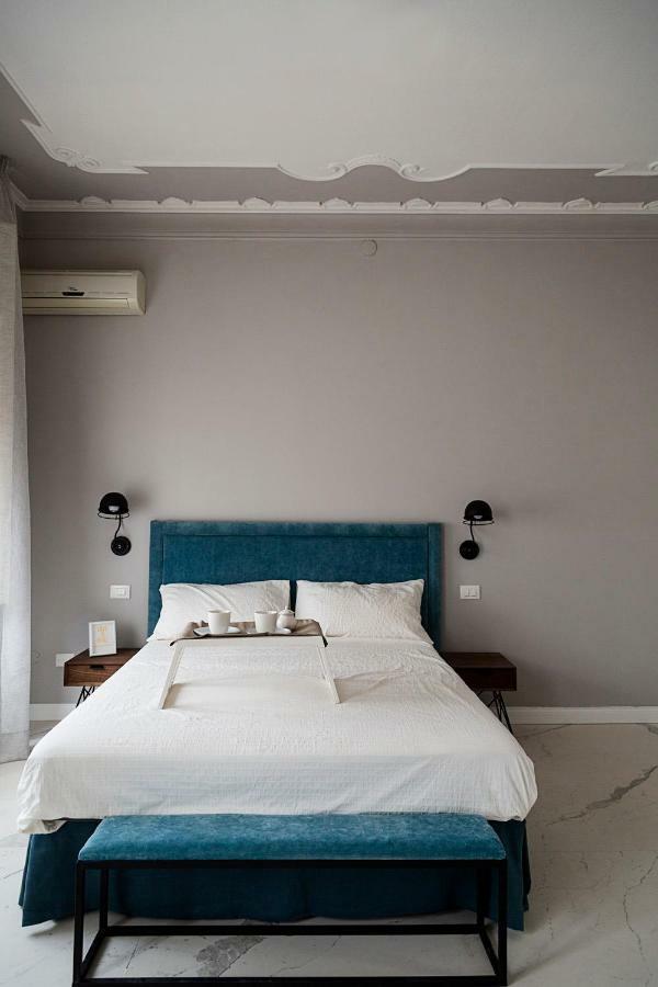 Le Bain Suite - Accanto Al Mare Vicinissima A Ortigia E Al Teatro Syracuse ภายนอก รูปภาพ